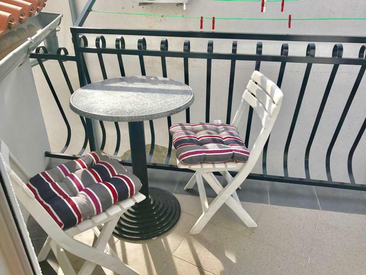 Raslina Apartment Bujas מראה חיצוני תמונה