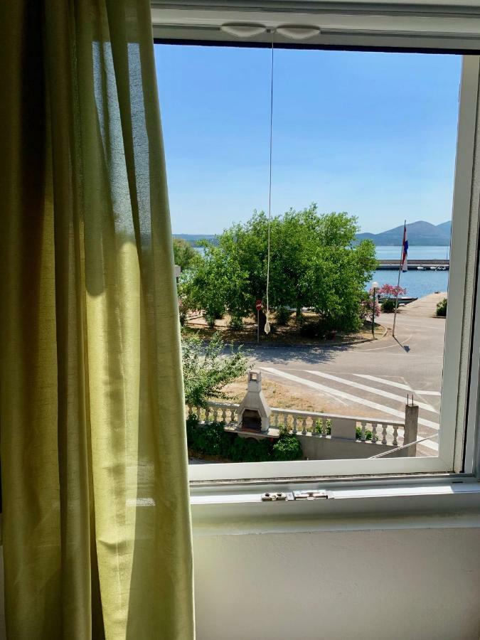 Raslina Apartment Bujas מראה חיצוני תמונה